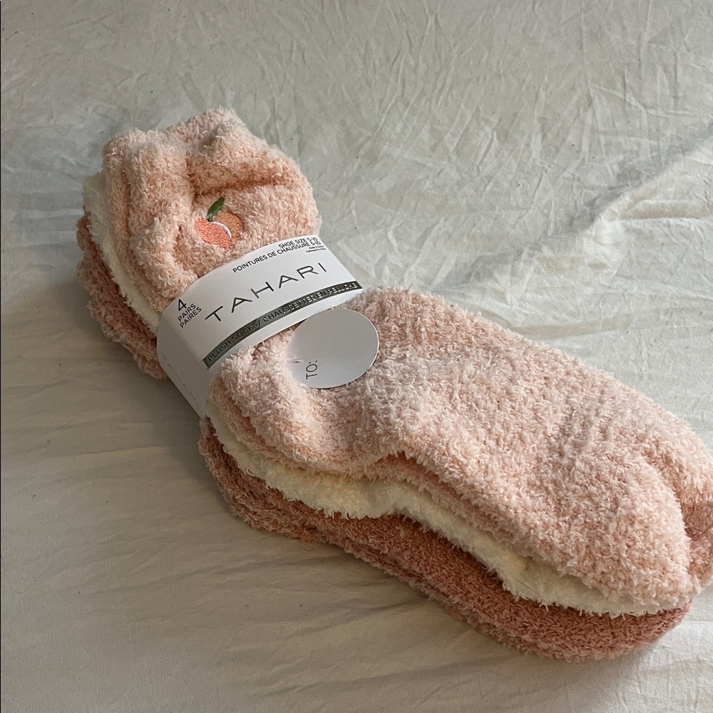 Tahari Women's Bath Socks - Peach and Cream